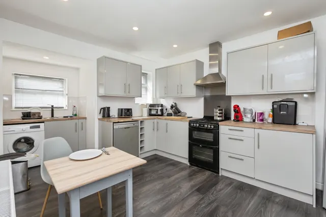 Photo 3 — Bulverhythe Road, St. Leonards-On-Sea