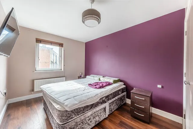 Photo 2 — 3 Azure Apartments, 463 High Road, Harrow