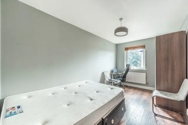 Photo 3 — 3 Azure Apartments, 463 High Road, Harrow