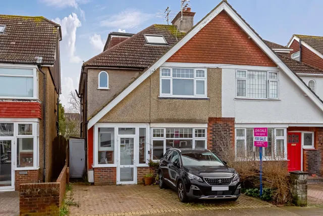 Worthing, BN11 5ND, photo 1