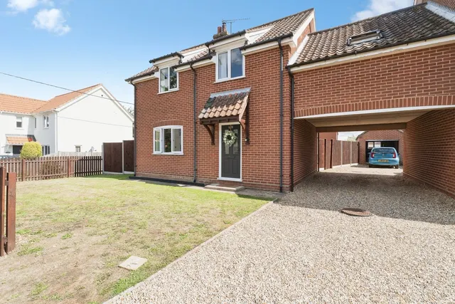The Street, Bintree, Dereham, NR20, photo 1