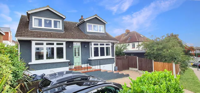 London Hill, Rayleigh, Essex, SS6 7HW, photo 1