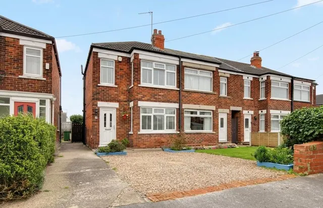 Brockenhurst Avenue, Cottingham, photo 1