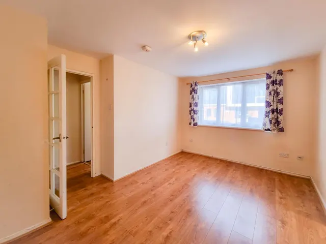 Southwold Road, Nth Wat, WD24, photo 2
