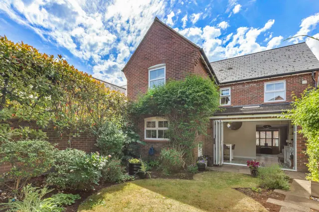 St. Dunstans Close, Monks Risborough, HP27, photo 1