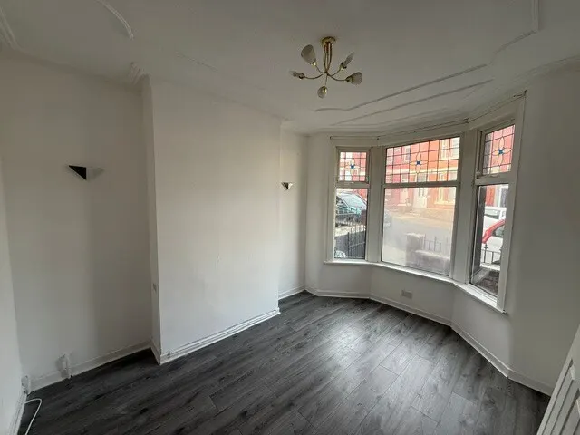 Town Road, Birkenhead, CH42, photo 2