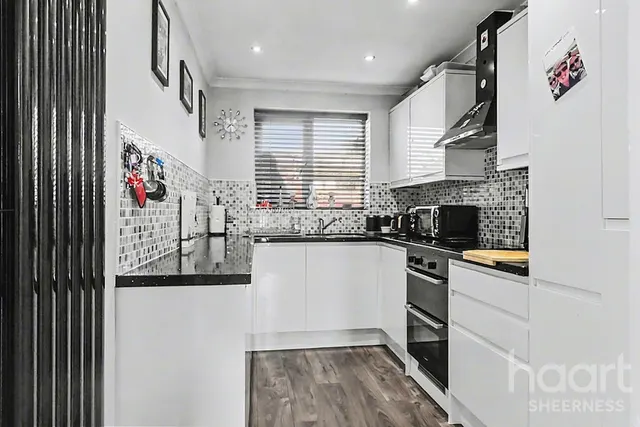 Dreadnought Avenue, Minster, ME12, photo 2