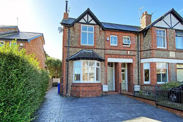 Grove Lane, Timperley WA15 6PL, photo 1