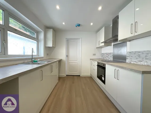 Photo 2 — Glandwr Street, Abertillery