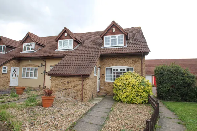 Knights Manor Way, Dartford, photo 1