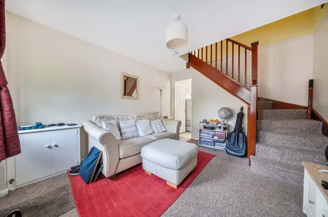 Haileybury Gardens, Hedge End, SO30, photo 3