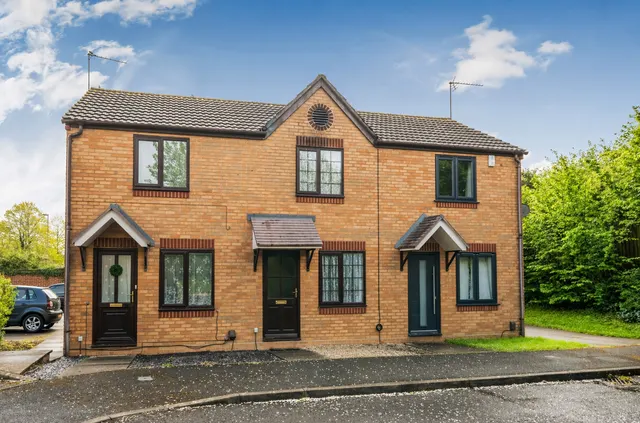 Haileybury Gardens, Hedge End, SO30, photo 1