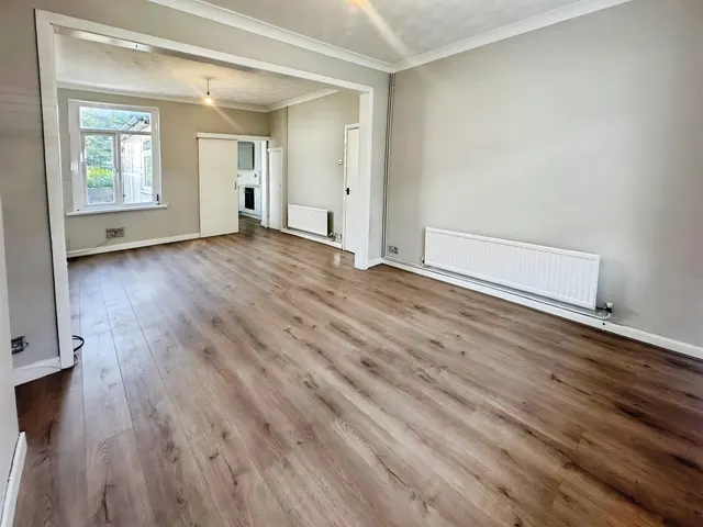 School Street, Caerphilly, CF83, photo 2