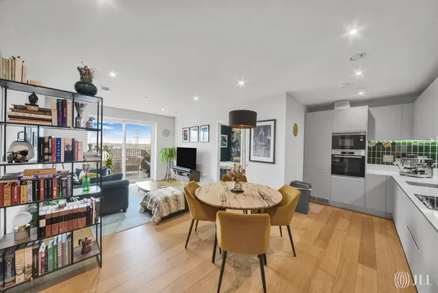 Ferry Lane, N17, photo 3