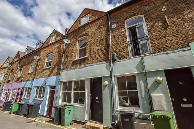 Canfield Place, London, NW6, photo 2