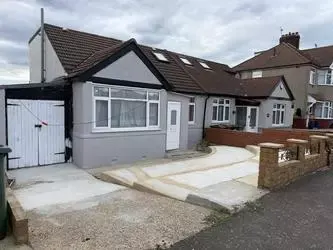 Waltham Way, London, E4, photo 1
