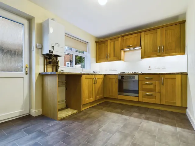 Somerset Road, Harrogate, HG2, photo 3