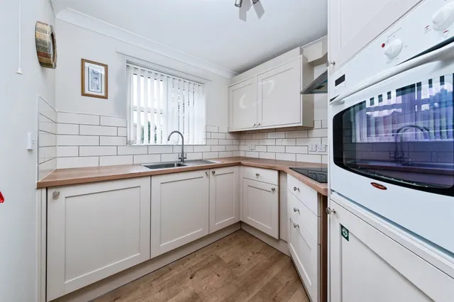Mill Stream Court, Abingdon, OX14, photo 2