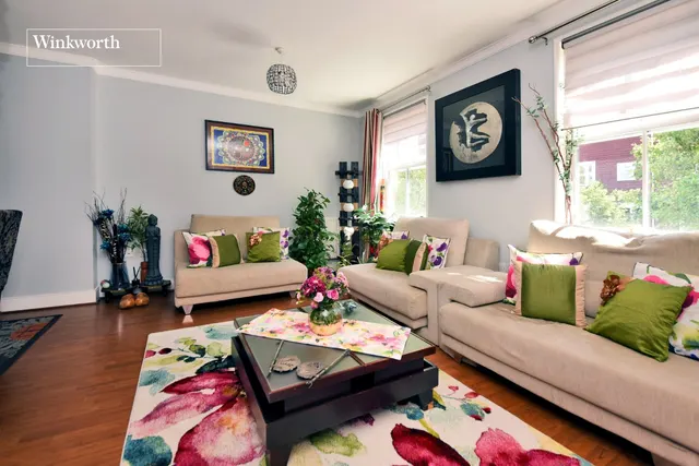 Lewiston Close, Worcester Park, KT4, photo 1