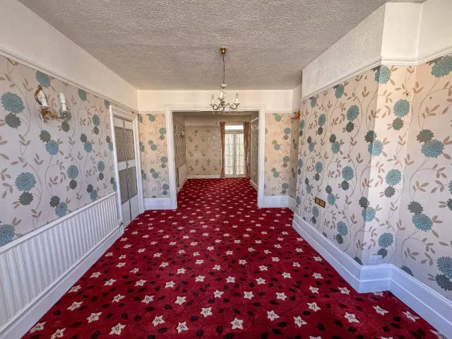 Photo 3 — Heavitree Road, Plumstead, London, SE18 7RB