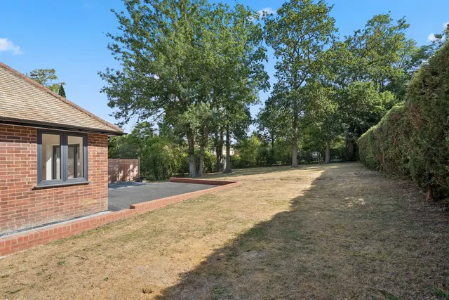 The Roughs, Northwood, HA6, photo 2