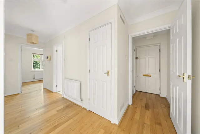 Photo 3 — Balfour Road, Weybridge, Surrey, KT13