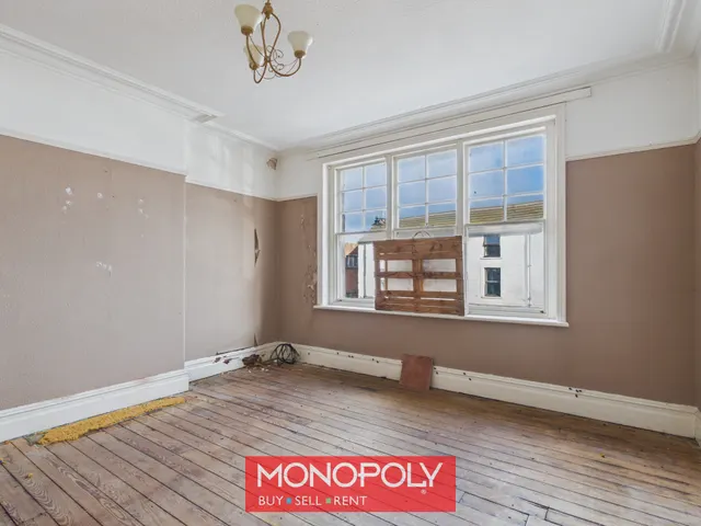 Market Street, Abergele, LL22, photo 2