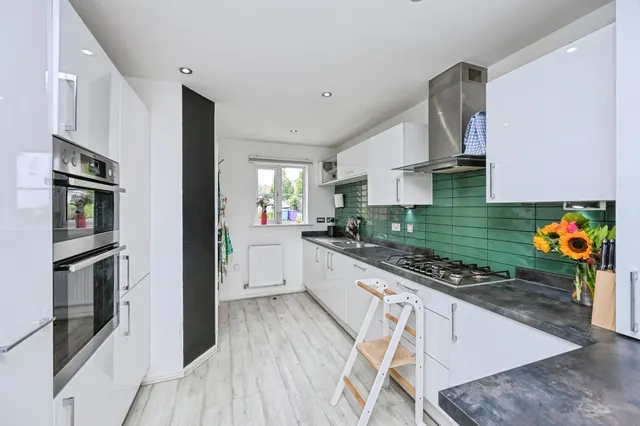 Mountfield Crescent, Liverpool, L25, photo 3