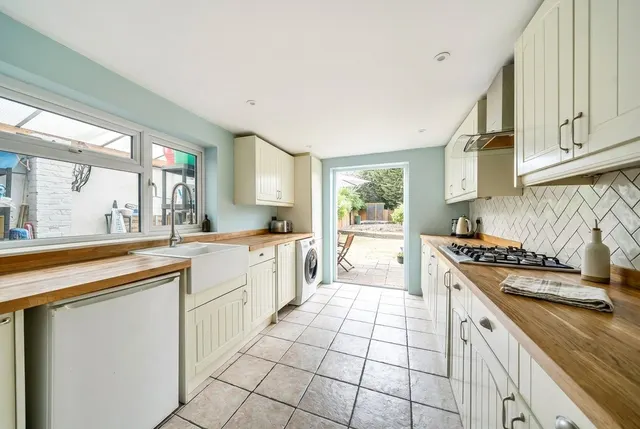Edgar Road, West Drayton, UB7, photo 3
