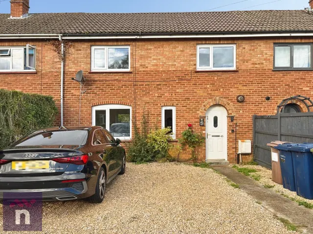 Longlands Road, Bishops Cleeve, GL52, photo 1