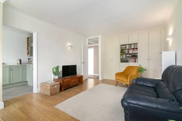 Amherst Road, London, W13, photo 3