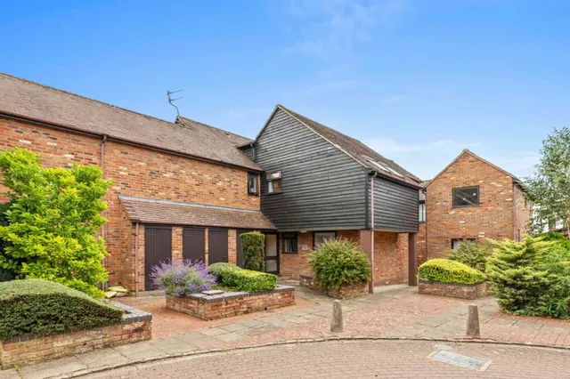 The Old Garden Centre Church Street, Princes Risborough, HP27, photo 1