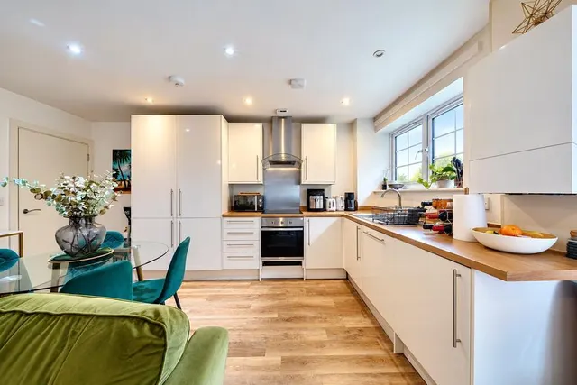Ash Way, Woodford Green, IG8, photo 3