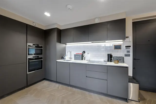 Archer Mews, Hampton Hill, TW12, photo 2