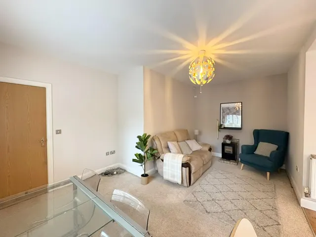 Dudley Road, Whalley Range, M16, photo 3