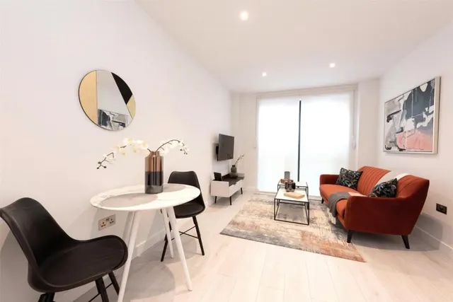 Compass House, Camberley, GU15, photo 2