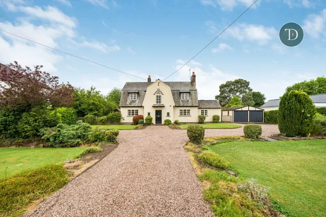 Grove Road, Mollington, CH1 6LG, photo 1
