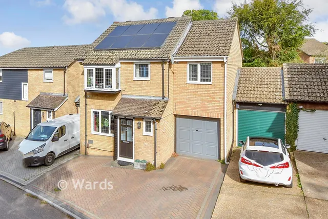 Falkland Place, Walderslade Woods, ME5, photo 1