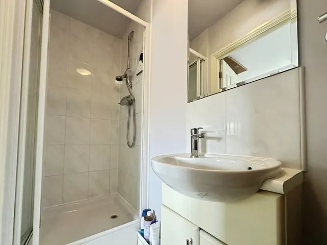 Bower Way, Slough, photo 2