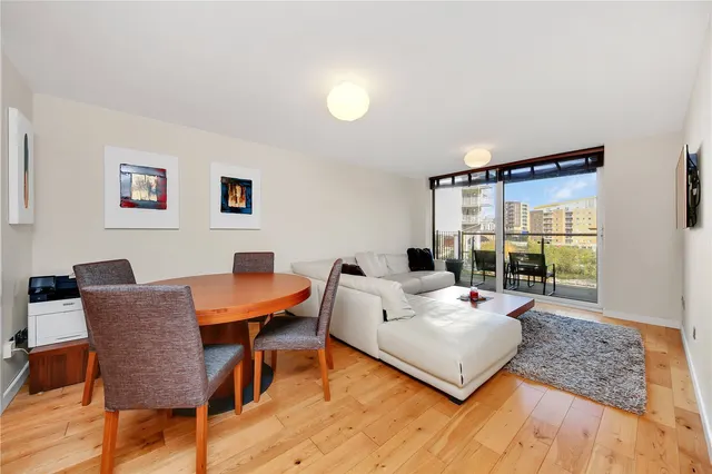 Berglen Court, Limehouse, E14, photo 3