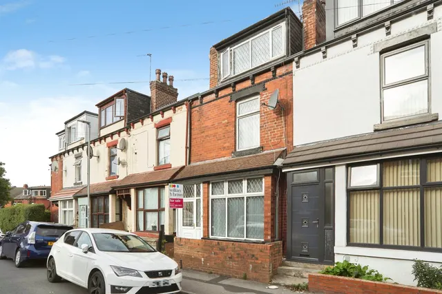 Hill Top Mount, Leeds, LS8, photo 1
