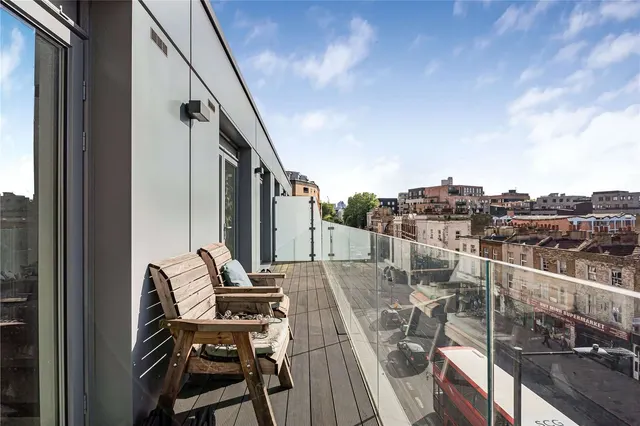 Pemberton Place, London, E8, photo 3