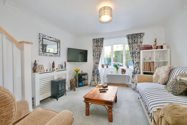 Ashton Gardens, Huntingdon, PE29, photo 2