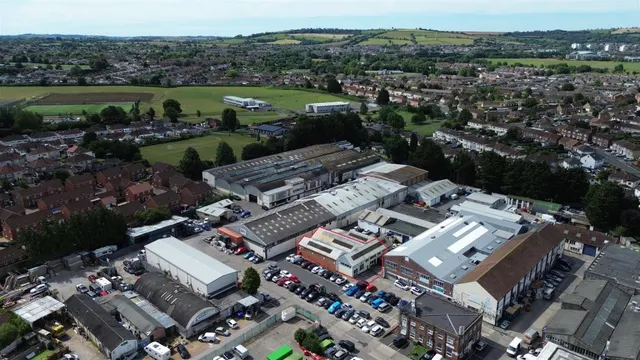 302 & 303, Central Park Trading Estate, Petherton Road, Hengrove, Bristol, BS14 9BZ, photo 1