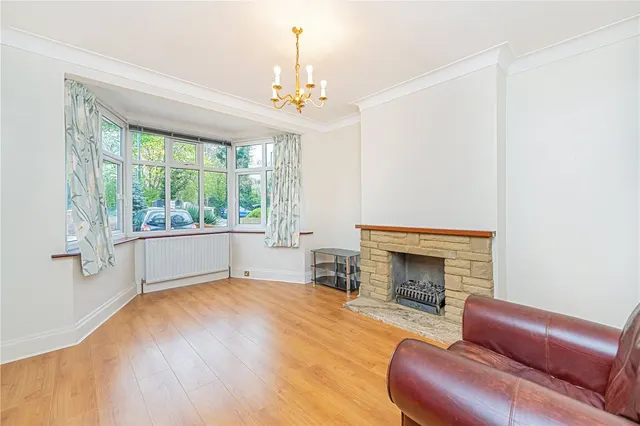 Photo 3 — Sixth Cross Road, Twickenham, Middlesex, TW2 5PE