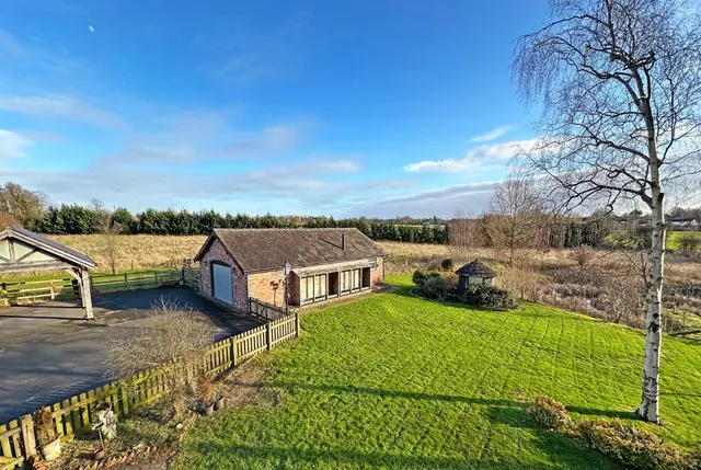 Photo 3 — Wellfield Lane, Timperley, Cheshire WA15 7AD