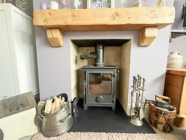 Photo 3 — Hailsham Road, Heathfield, TN21 8AS
