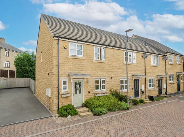 Brompton Drive, Bradford, BD10, photo 1
