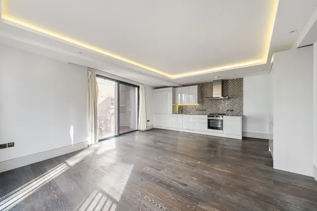 Flat 3, 14 Roger Street, London, photo 1