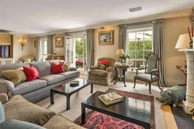 Eaton Square, London, SW1W, photo 1